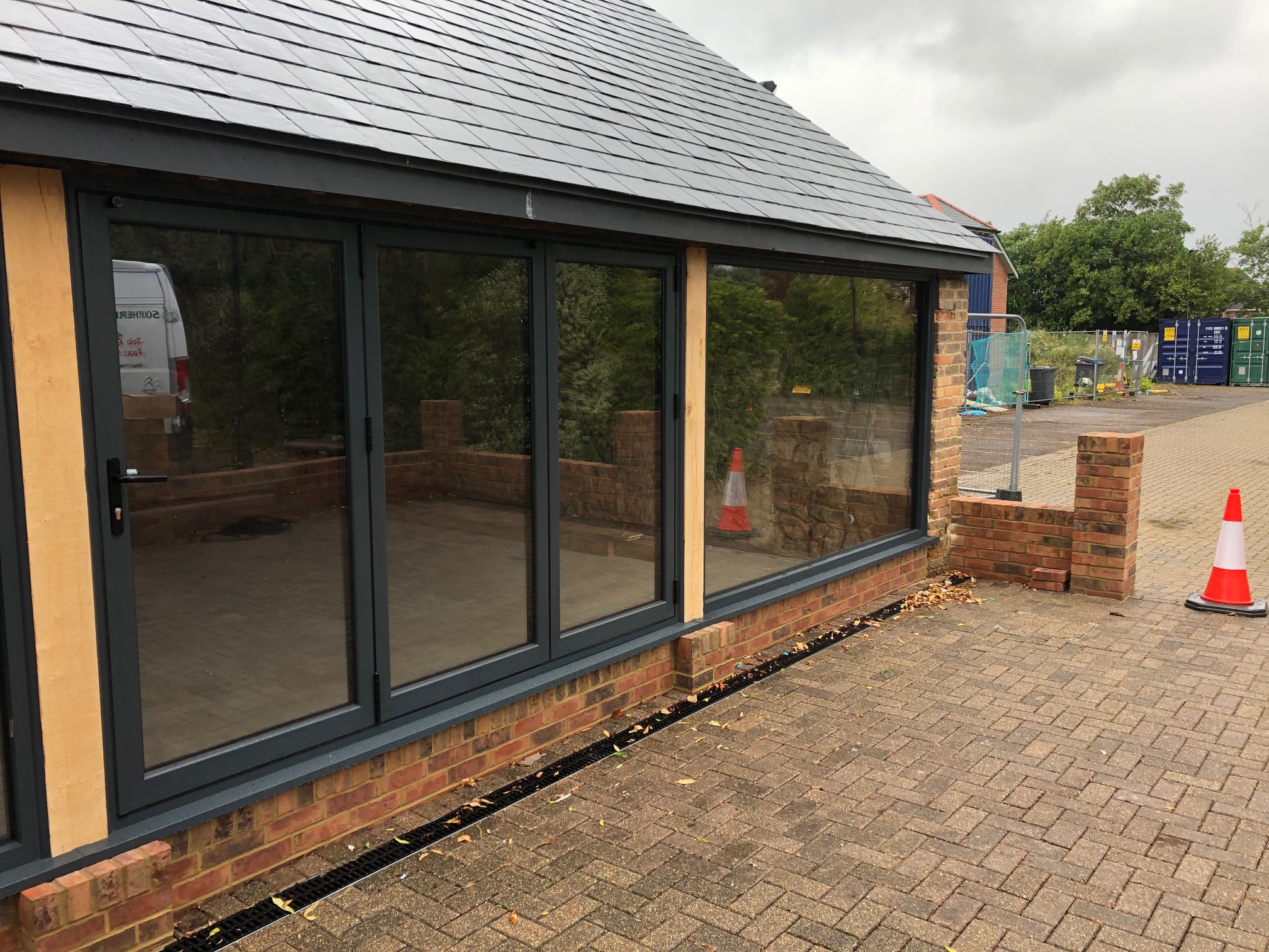Southern Glass Services Aluminium BiFold Doors & Double Glazed Frames