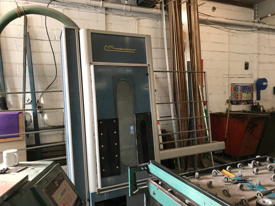 Sandblast Machine for obscure glass or decorative logos on glass